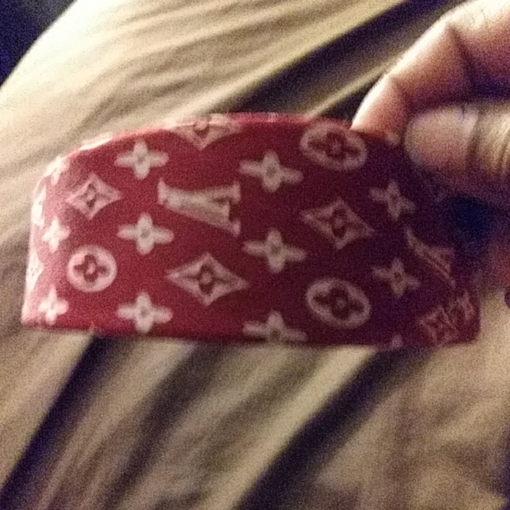 Louis Vutton headband